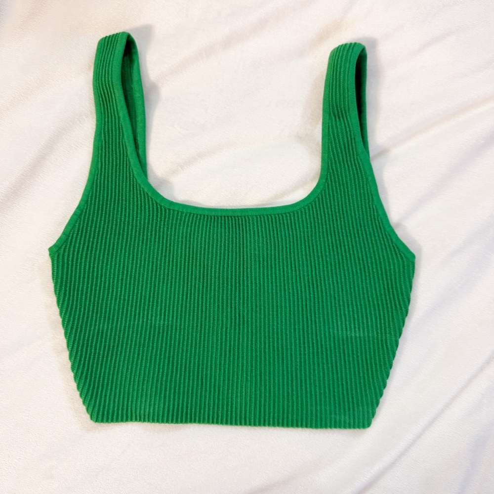 Babaton Aritzia Sculpt Knit Squareneck Cropped Tank Green XS